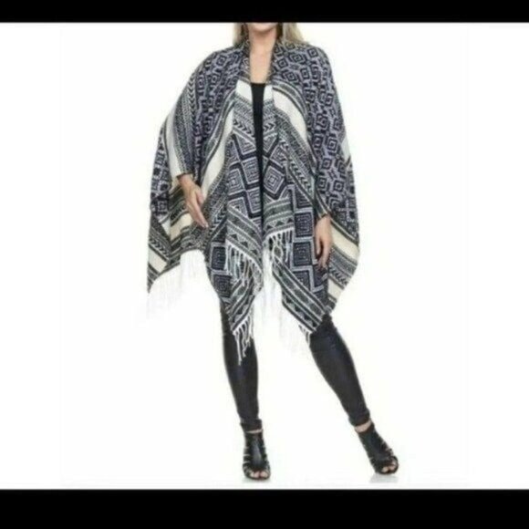 Geometric Weave Cape-BLACK/WHITE-NWT-OS-CAPE - Picture 3 of 3
